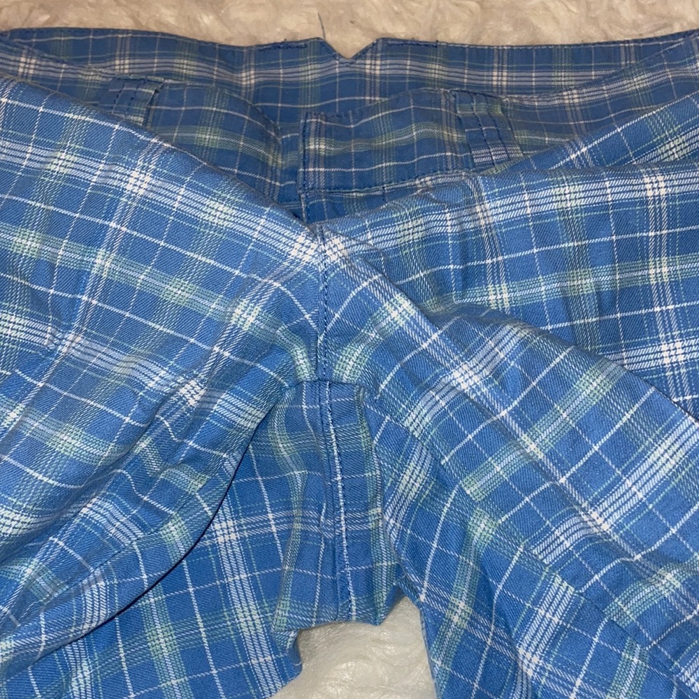 The North Face 10” V-Back Plaid Shorts, Size 6 - Picture 9 of 16